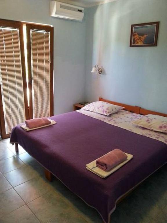 Guest House Bocac Sali Bilik gambar